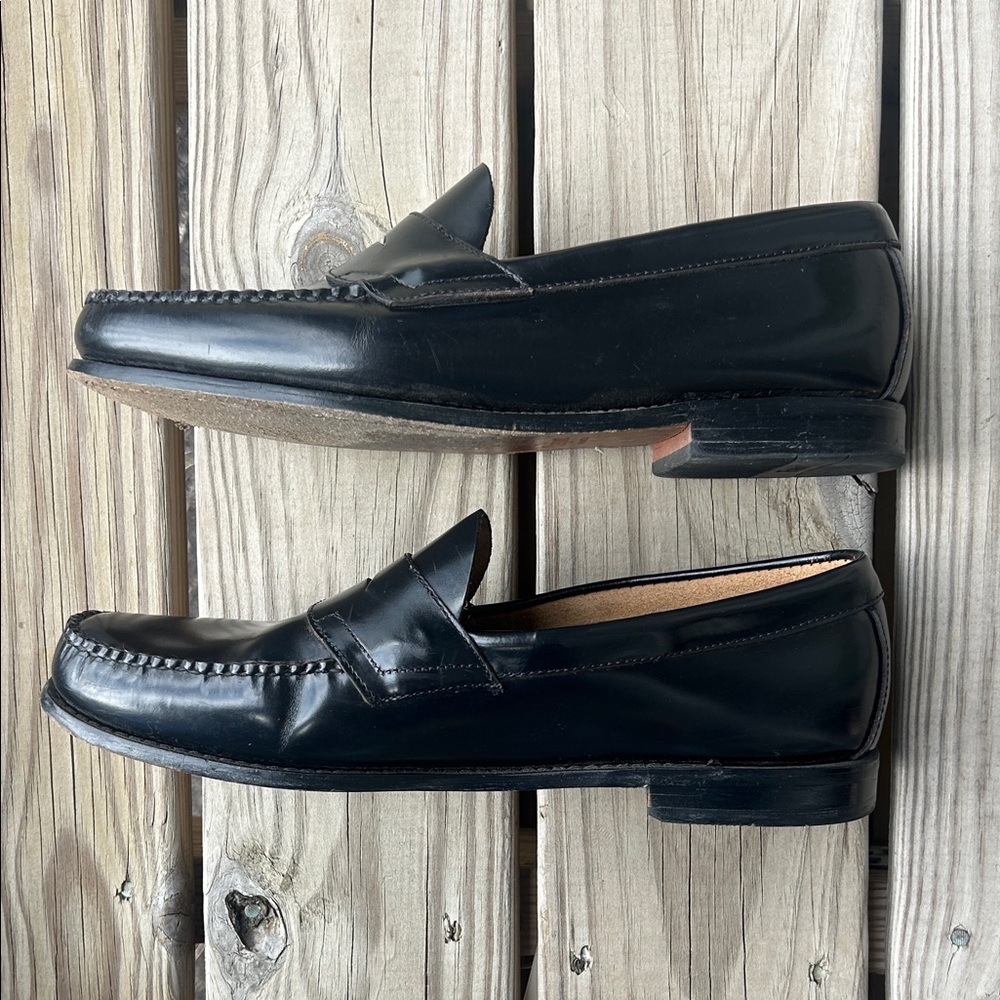 G.H. Bass Weejuns Black Leather Penny Loafers - Picture 7 of 14